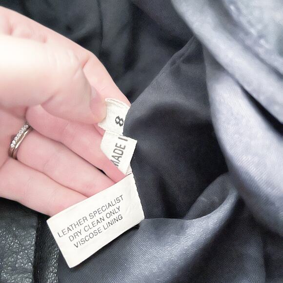 Limited Edition Vintage Black Leather Slim Pants - Picture 7 of 10